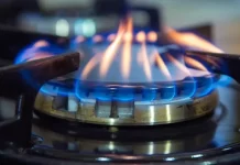 ভারত থেকে আসছে না গ্যাস