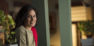 লিকার চা খাবেন না ব্ল্যাক কফি?