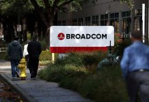 ট্রিলিয়ন ডলার কোম্পানির খাতায় নাম আরেক আমেরিকান প্রতিষ্ঠানের