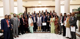 প্রধান উপদেষ্টার সঙ্গে ভয়েস ফর গ্লোবাল বাংলাদেশিজ’র প্রতিনিধি দলের সাক্ষাৎ