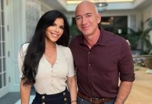 দীর্ঘদিনের প্রেমিকাকে বিয়ে করছেন অ্যামাজন প্রতিষ্ঠাতা