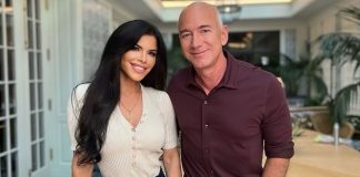 দীর্ঘদিনের প্রেমিকাকে বিয়ে করছেন অ্যামাজন প্রতিষ্ঠাতা