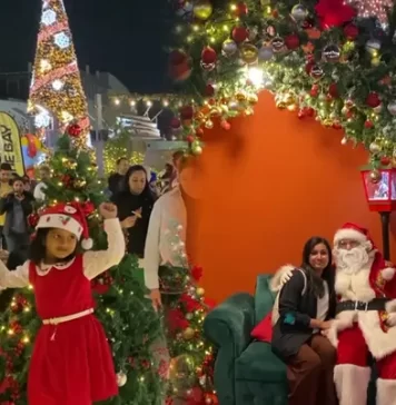 ক্রিসমাস ঘিরে দেশে দেশে বৈচিত্র্যপূর্ণ আয়োজনে ব্যস্ত সান্তা ক্লজরা