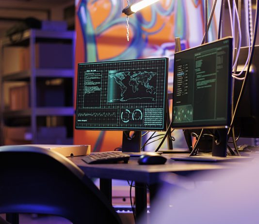 টেলিকম কোম্পানিগুলোকে হ্যাকের বিষয়ে সর্তক করেছে এফবিআই