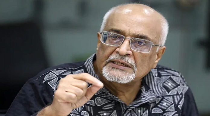 গত ১৫ বছরে দেশে বিদেশী বিনিয়োগ বাড়েনি : দেবপ্রিয় ভট্টাচার্য