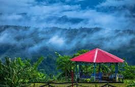 ঘুরে আসুন বৃষ্টি ও মেঘের রাজ্য