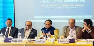 বিদেশে চিকিৎসার নামে বছরে ৫ বিলিয়ন ডলার হারাচ্ছে বাংলাদেশ