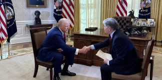 আপাতত চীনের ওপর শুল্ক আরোপ করবেন না ট্রাম্প