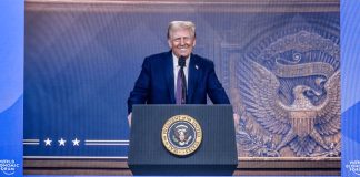 কানাডাকে অঙ্গরাজ্য হওয়ার আহ্বান ট্রাম্পের