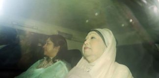 লন্ডনযাত্রার আগে দেশবাসীর কাছে দোয়া চেয়েছেন খালেদা জিয়া