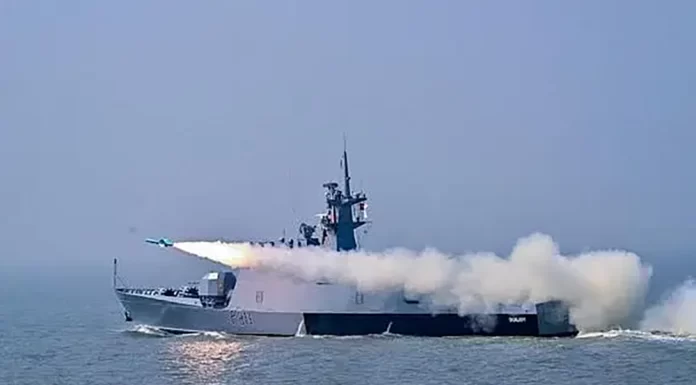 মিসাইল উৎক্ষেপণের মধ্য দিয়ে নৌবাহিনীর সমুদ্র মহড়া সমাপ্ত