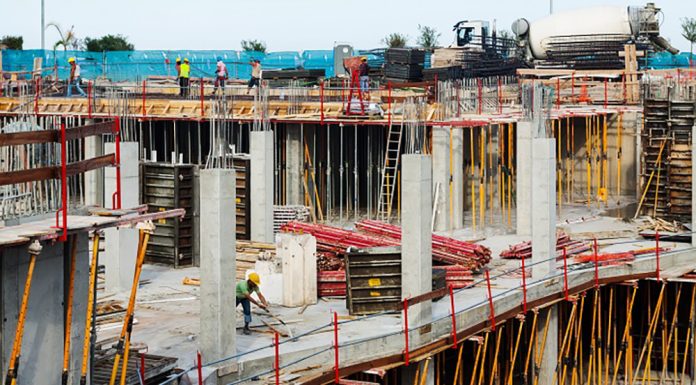 আর্থিক সংকটে পড়েছে আবাসন খাতের উদ্যোক্তারা