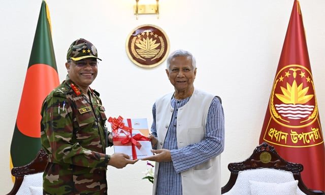 আরও বিনিয়োগ আনতে বাংলাদেশকে বিশ্বের সামনে তুলে ধরুন : বেপজাকে প্রধান উপদেষ্টা