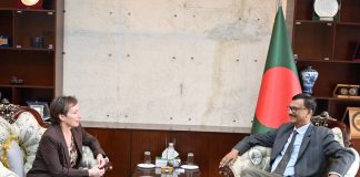 অন্তর্বর্তী সরকারের গণতান্ত্রিক পথচলায় আমেরিকা সমর্থন জানিয়েছে: আমেরিকার নতুন রাষ্ট্রদূত