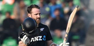 দক্ষিণ আফ্রিকাকে হারিয়ে ত্রিদেশীয় সিরিজের ফাইনালে নিউজিল্যান্ড