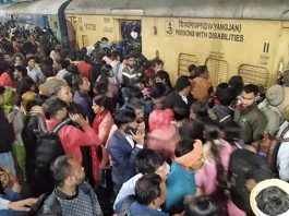 নয়াদিল্লিতে পদদলিত হয়ে ১৮ জনের মৃত্যু