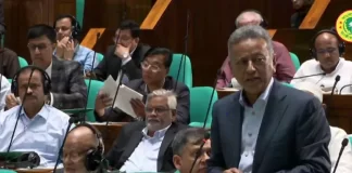 শীর্ষ ২০ ঋণখেলাপির তালিকা সংসদে প্রকাশ করেছেন অর্থমন্ত্রী