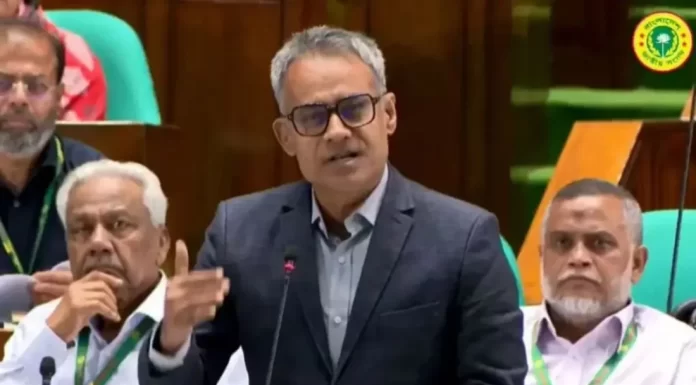 চট্টগ্রাম বন্দর বিদেশি অপারেটরের হাতে দেওয়ার পরিকল্পনা নেই: নৌমন্ত্রী