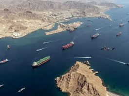 হরমুজ প্রণালিতে হুমকি হলে কোনো বন্দরই নিরাপদ নয়: ইরান