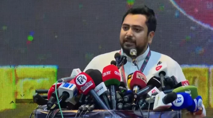 সীমান্তে কাঁটাতার দিয়ে বন্ধুত্ব গড়ে ওঠে না: নাহিদ ইসলাম