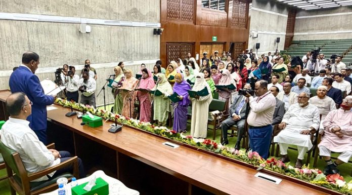 সংরক্ষিত আসনের ৪৯ নারী এমপির শপথ গ্রহণ সম্পন্ন