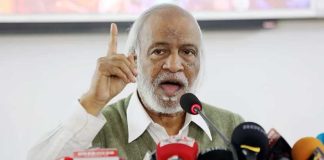 গণতন্ত্রের সুরক্ষায় প্রতিষ্ঠান শক্তিশালী করার আহ্বান মঈন খানের