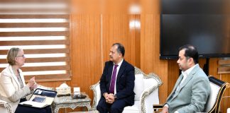 গণমাধ্যমের স্বাধীনতায় বদ্ধপরিকর সরকার: তথ্যমন্ত্রী