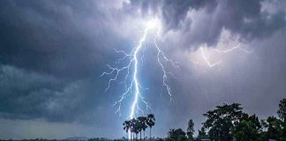 চাঁপাইনবাবগঞ্জে বজ্রপাতে নিহত ৬ জন