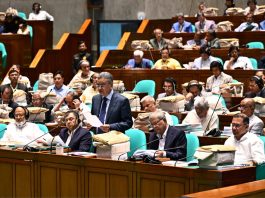 ৯ লাখ ৩৮ হাজার কোটি টাকার বাজেট: লক্ষ্য মূল্যস্ফীতি নিয়ন্ত্রণ, বিনিয়োগ ও কর্মসংস্থান