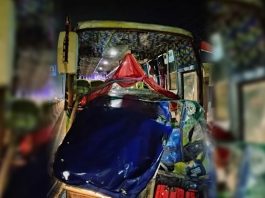 কুমিল্লায় যাত্রীবাহী বাস-অটোরিকশার মুখোমুখি সংঘর্ষে ৩ শ্রমিক নিহত